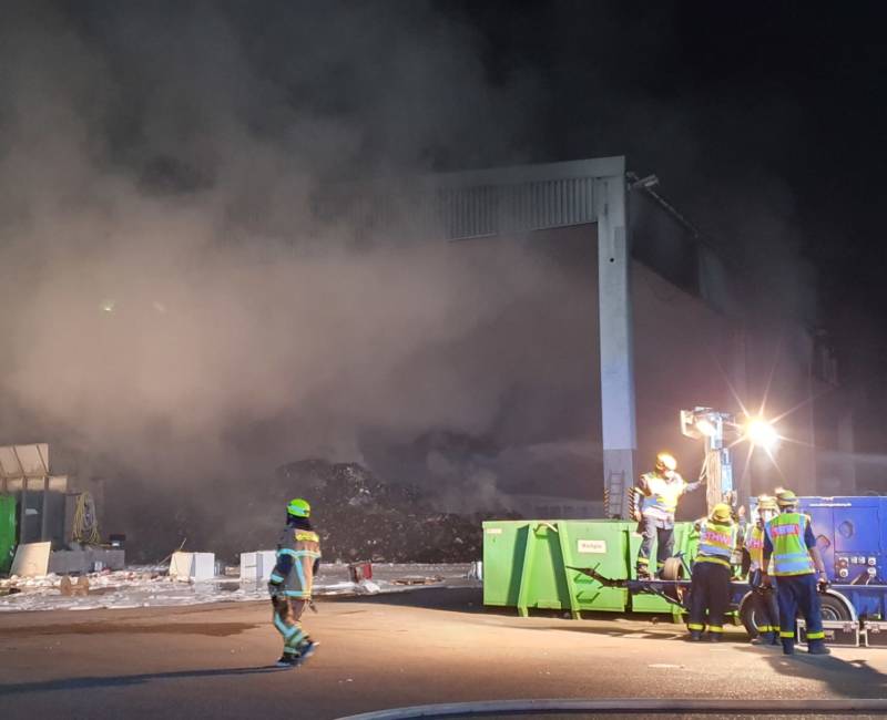 Halle nach gelöschtem Brand