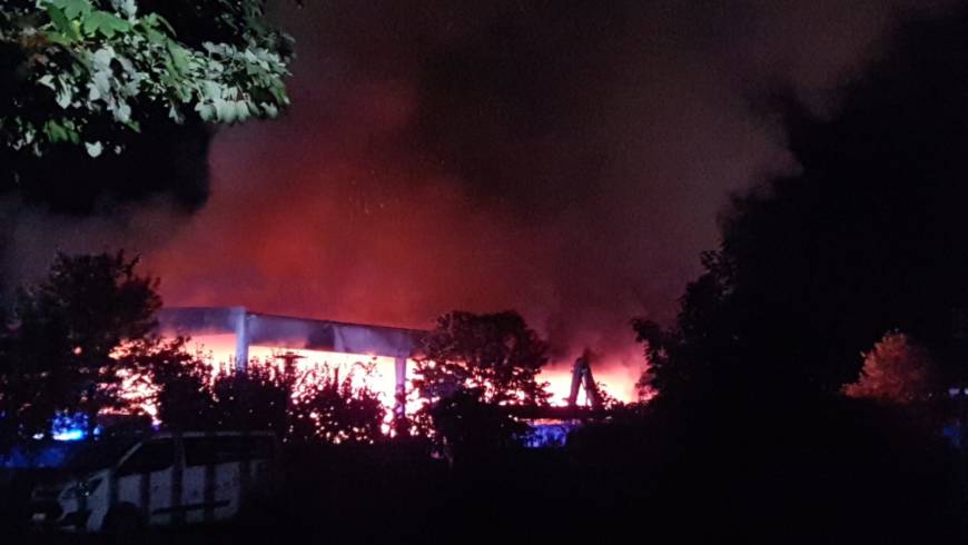 Brand einer Lagerhalle